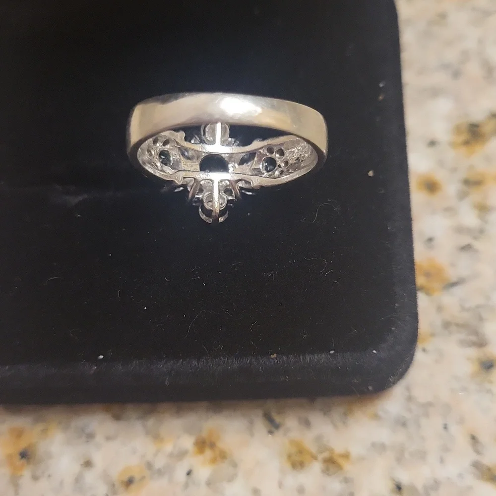 Tsavorite diamond ring In Platinum - Picture 4 of 10